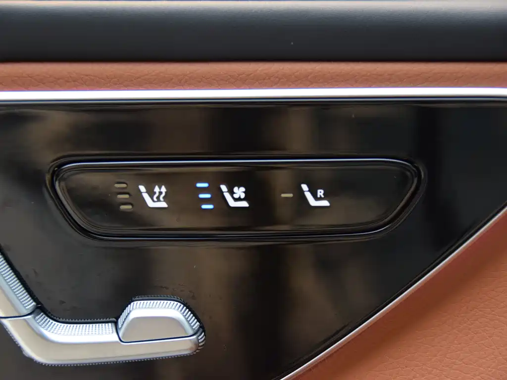 Mercedes-Benz GLC 260 L 4MATIC Dynamic 2025