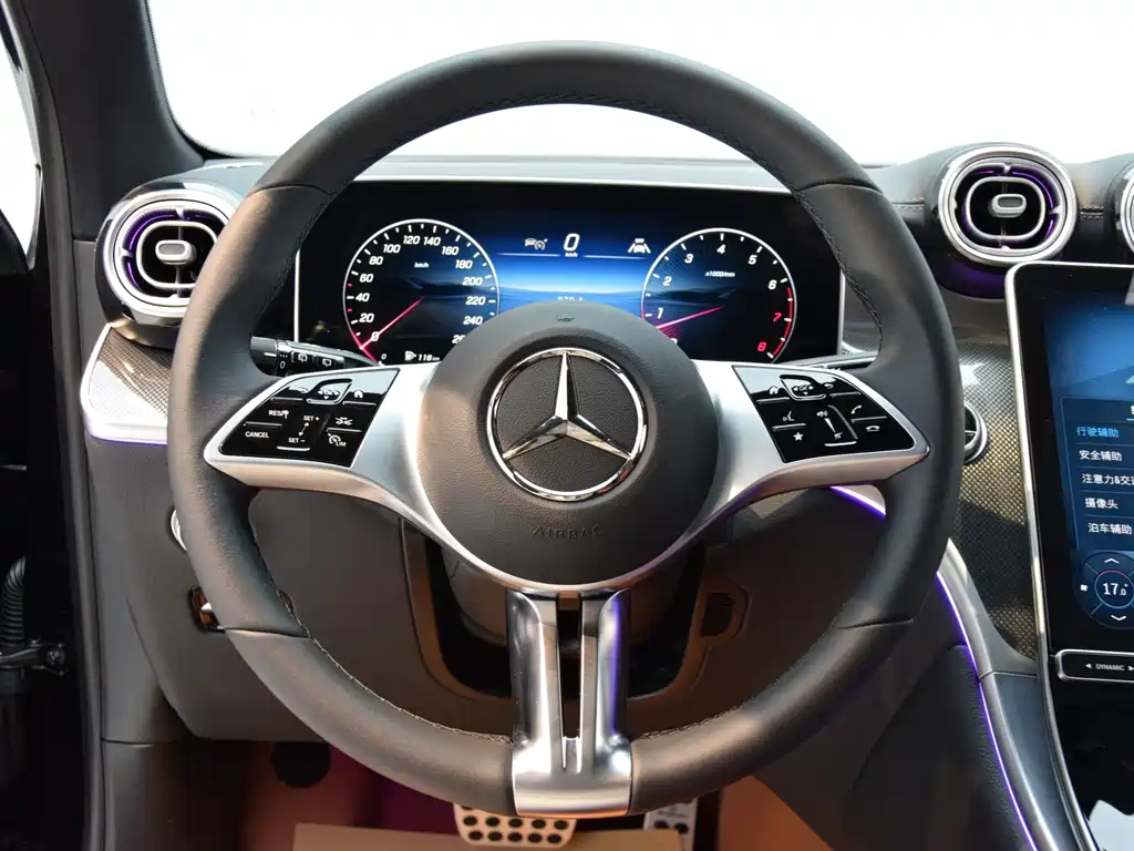 Mercedes-Benz GLC 260 L 4MATIC Dynamic 2025