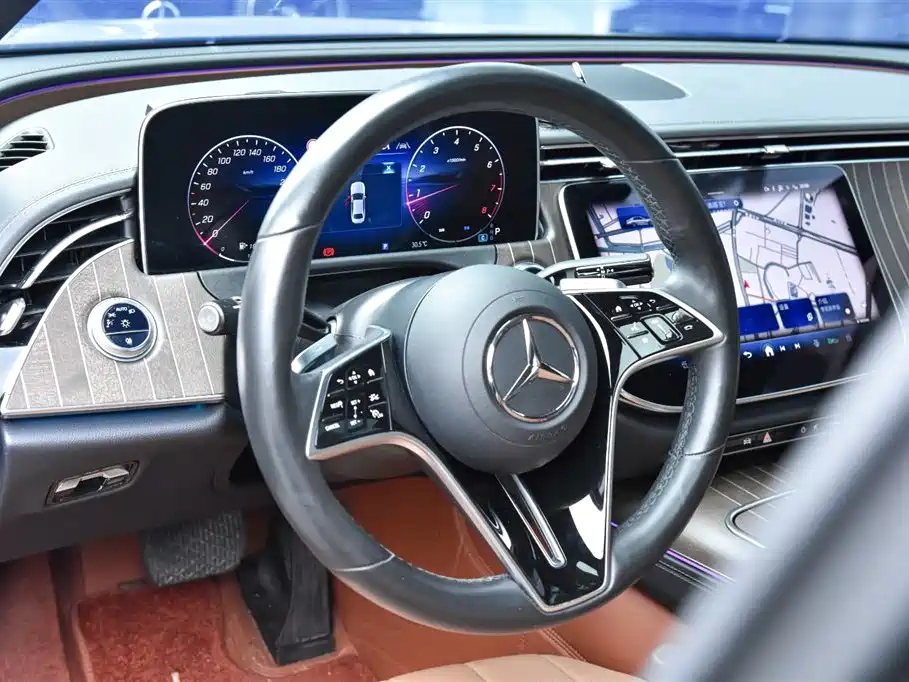 Mercedes-Benz E-Class 2024 E 300 L Fashion Edition