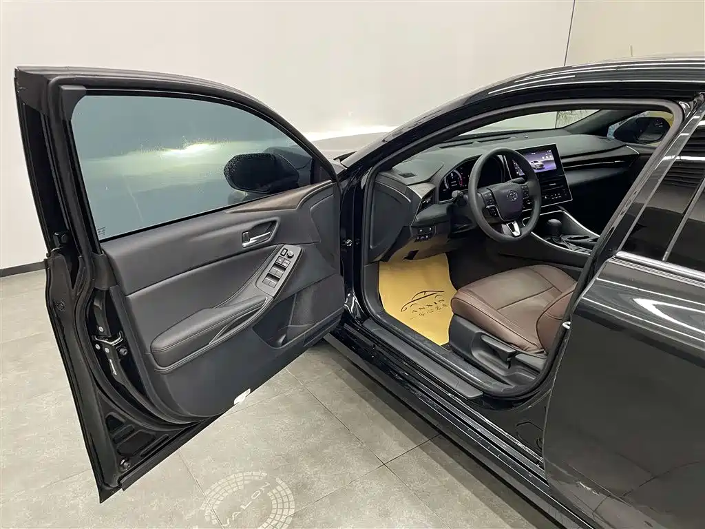 Toyota Avalon 2023 2.0L Base Edition