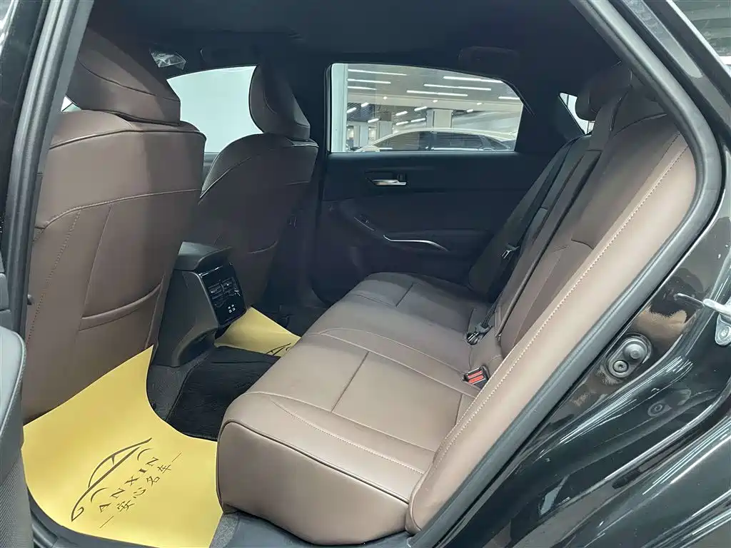 Toyota Avalon 2023 2.0L Base Edition