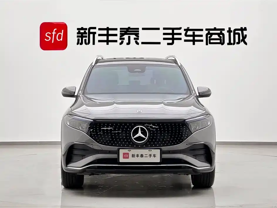 Mercedes-Benz EQB 260 2025