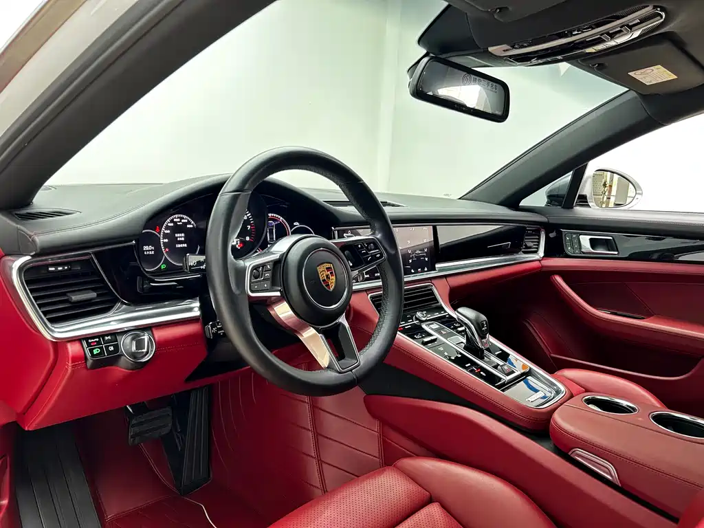 2017 Porsche Panamera 3.0T