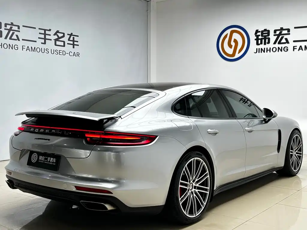 2017 Porsche Panamera 3.0T