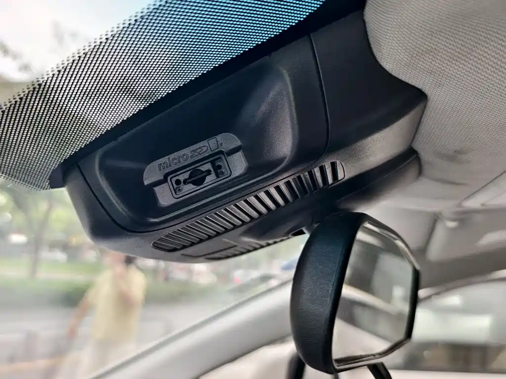 Beijing EU5 2019 R500 Zhifeng Edition