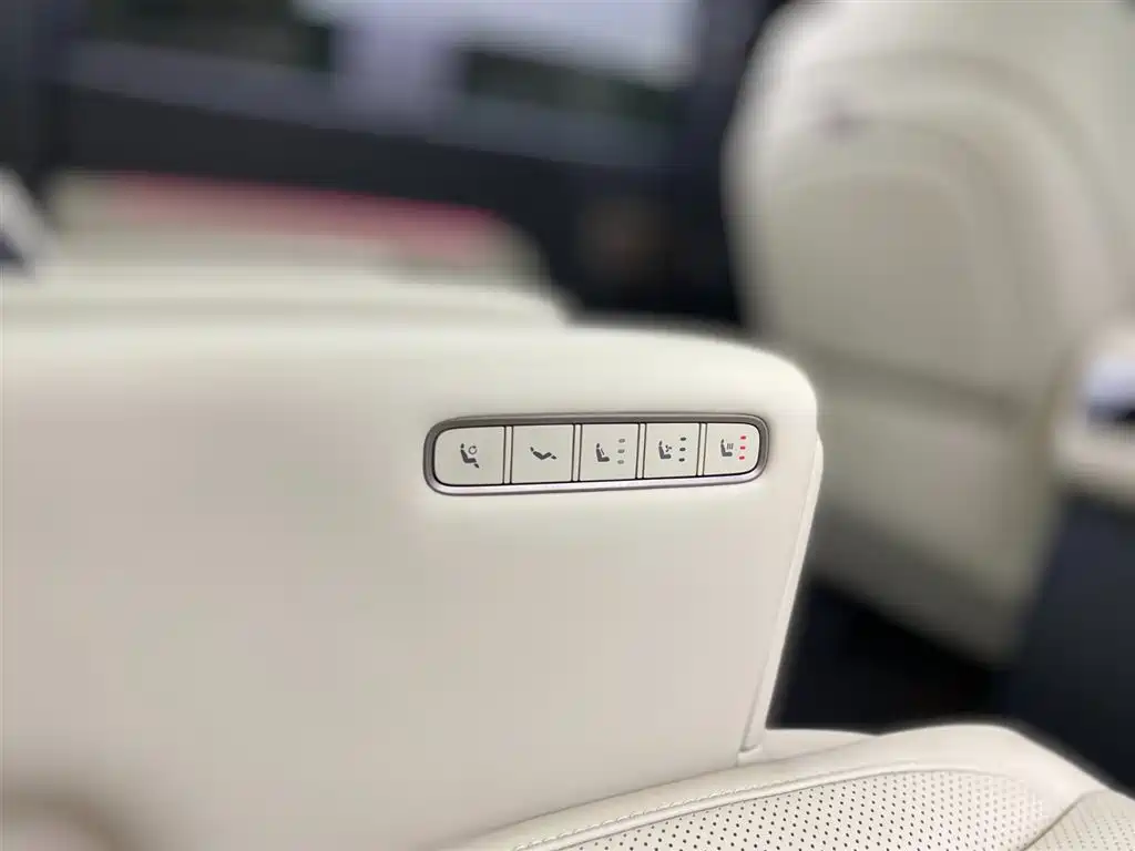 Li Auto MEGA 2025 Home Family Special Edition