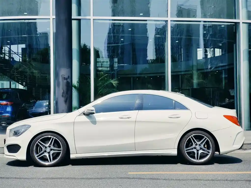 Mercedes-Benz CLA 2015 CLA 220 4MATIC