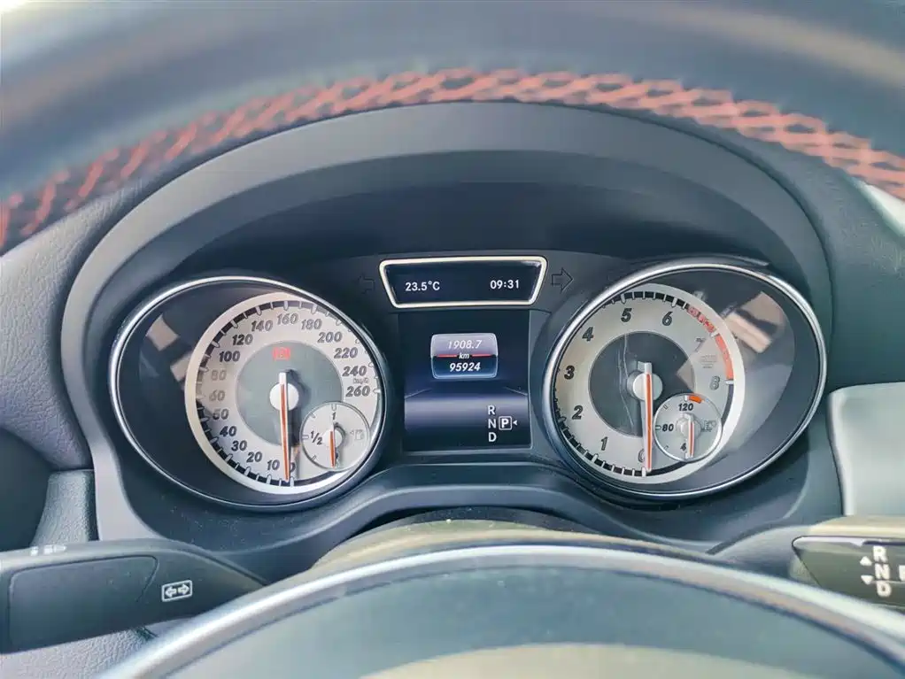 Mercedes-Benz CLA 2015 CLA 220 4MATIC