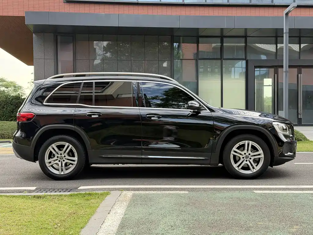 Mercedes-Benz GLB 180 Style 2021