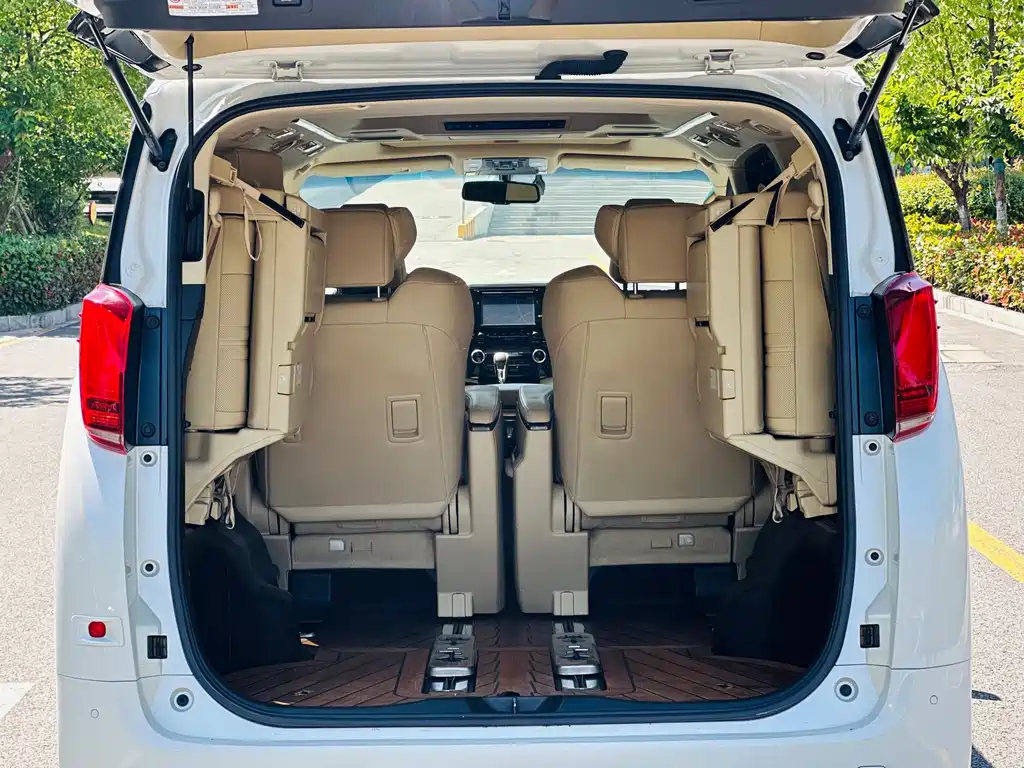 Toyota Alphard 2018 Facelift 3.5L Premium