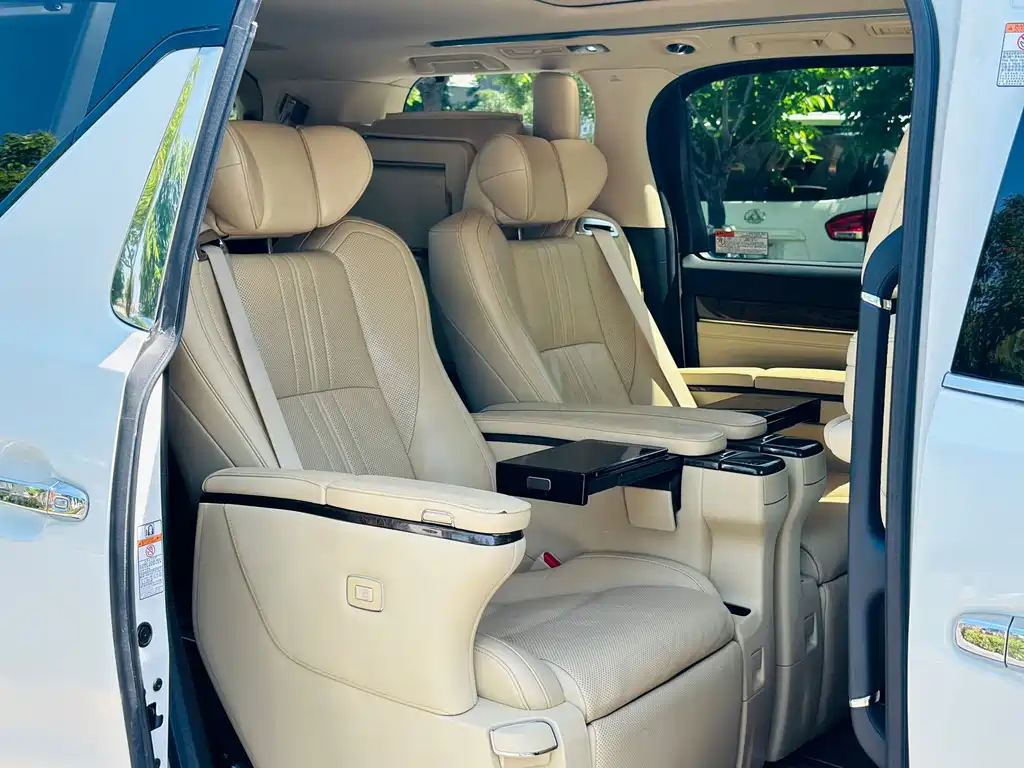 Toyota Alphard 2018 Facelift 3.5L Premium
