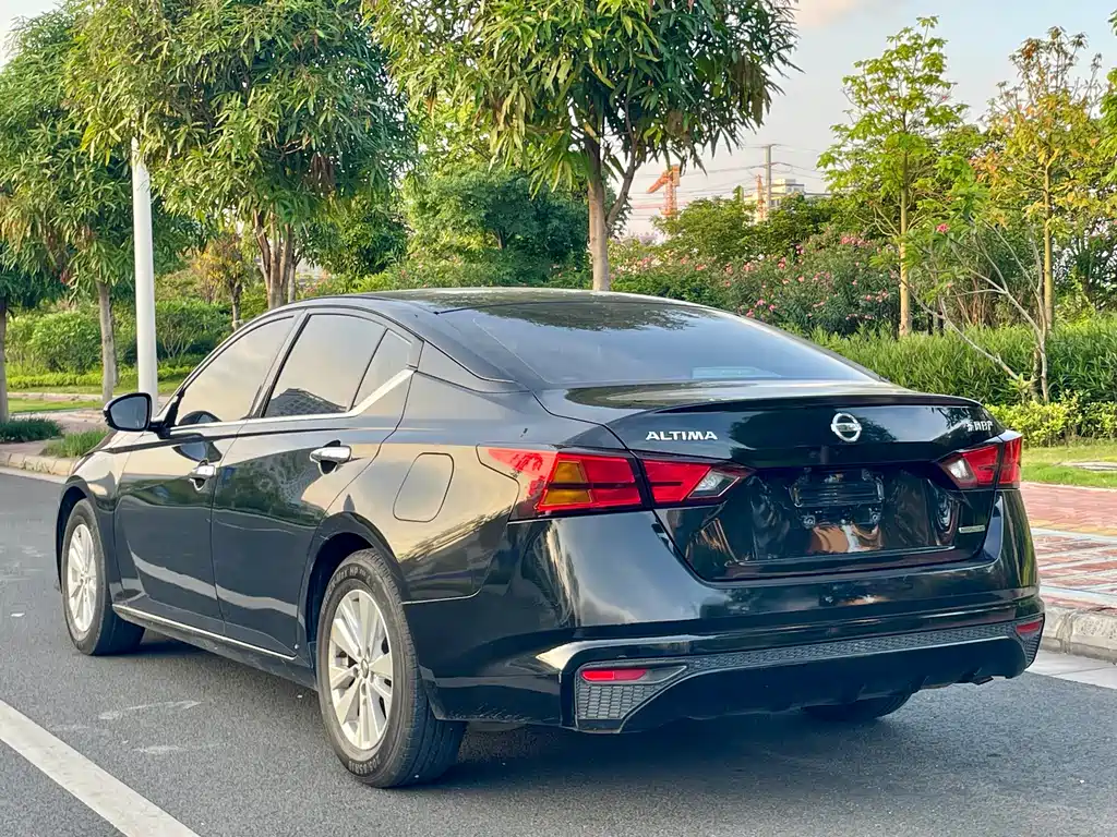 Nissan Altima 2021 2.0L XE Fashion Edition