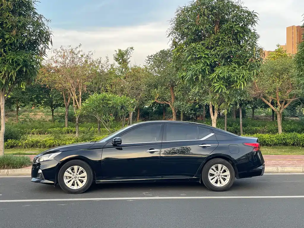 Nissan Altima 2021 2.0L XE Fashion Edition