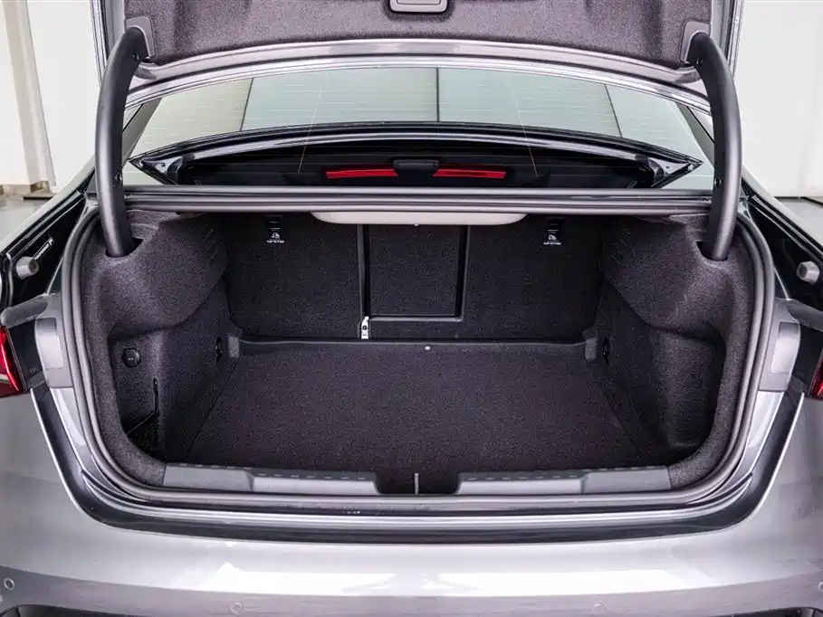 Audi A3 2025 A3L Limousine 35 TFSI Feichi Zunxiang Edition