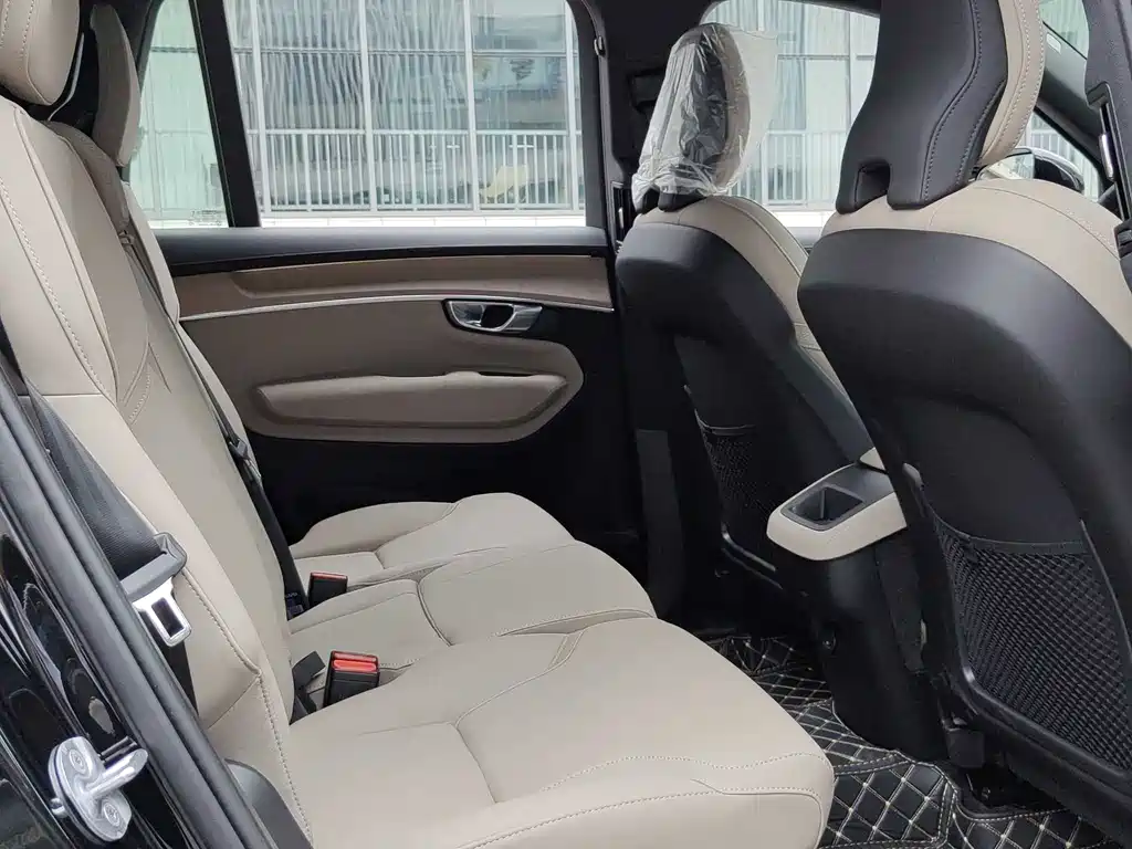 Volvo XC90 B5 AWD Core 5-Seater