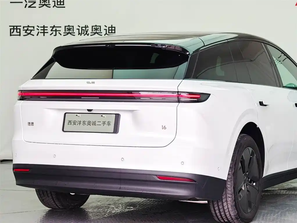 Li Auto i6 2025 RWD Standard Edition