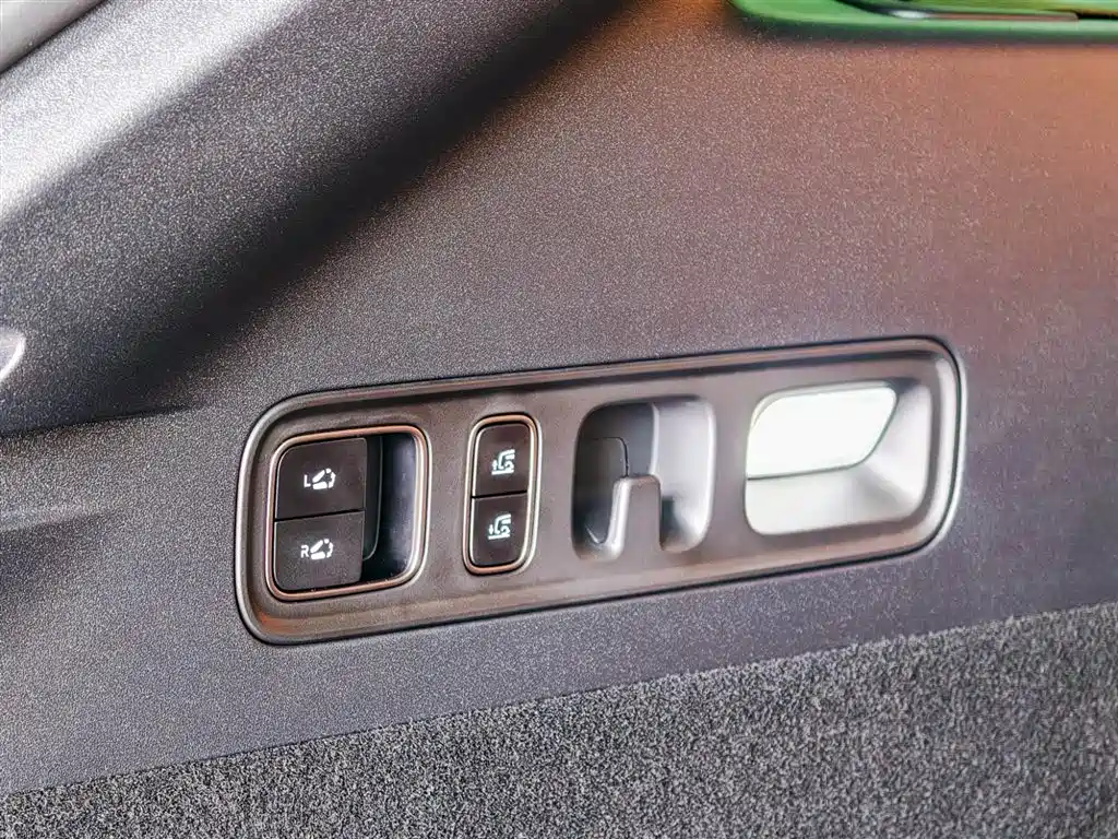 Li Auto i6 2025 RWD Standard Edition