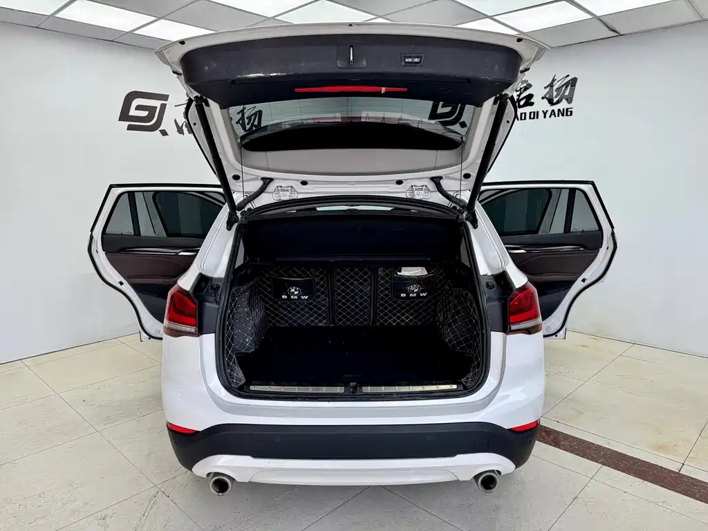 BMW X1 2022 sDrive25Li Leading Edition