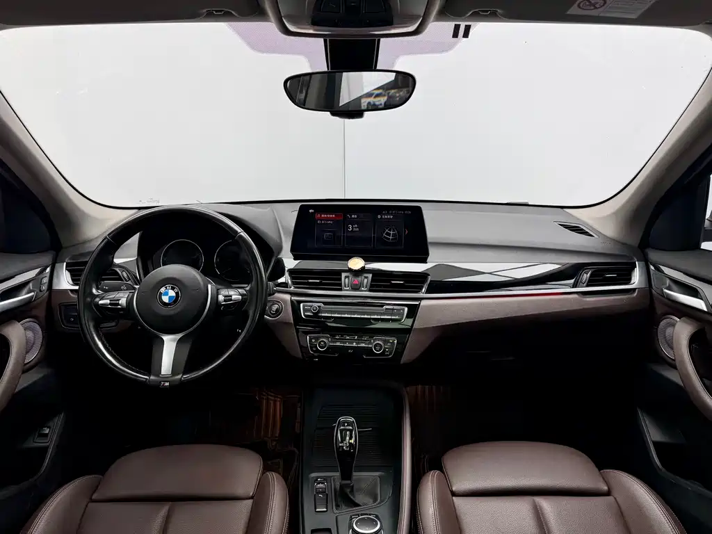 BMW X1 2022 sDrive25Li Leading Edition