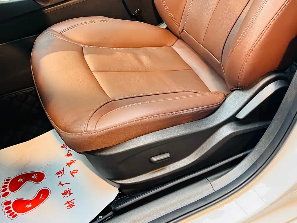Buick GL6 2019 18T 6-Seater Connected Premium Edition China V