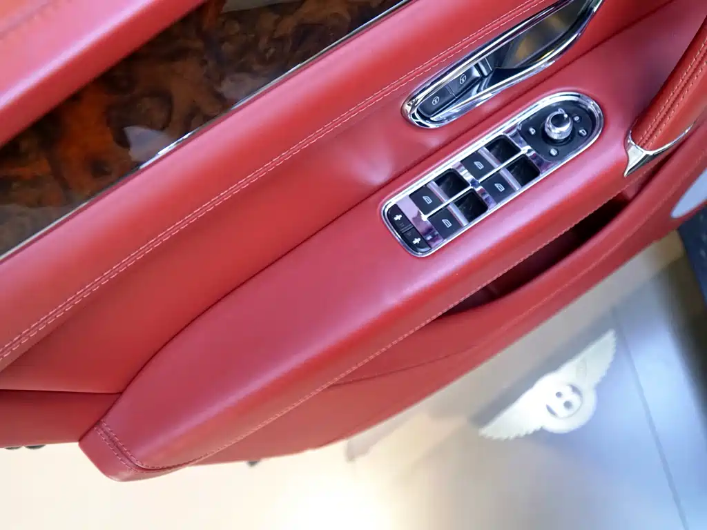 Bentley Bentayga 2017 6.0T Standard Edition