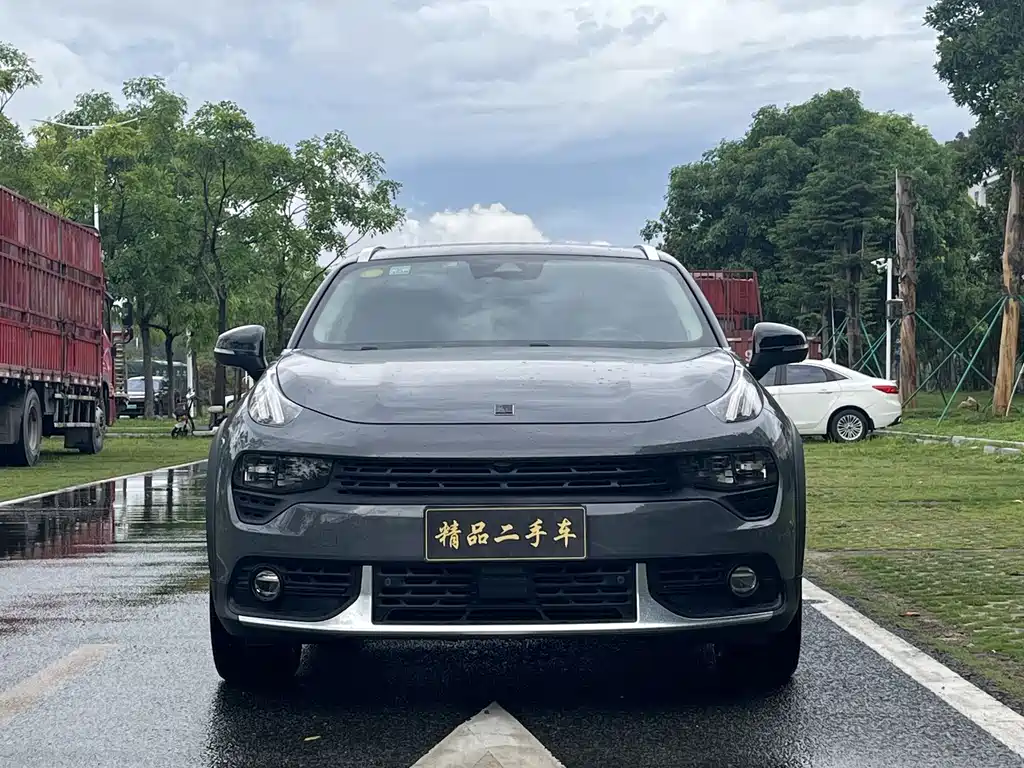 Lynk & Co 02 2018 2.0T DCT AWD Pro