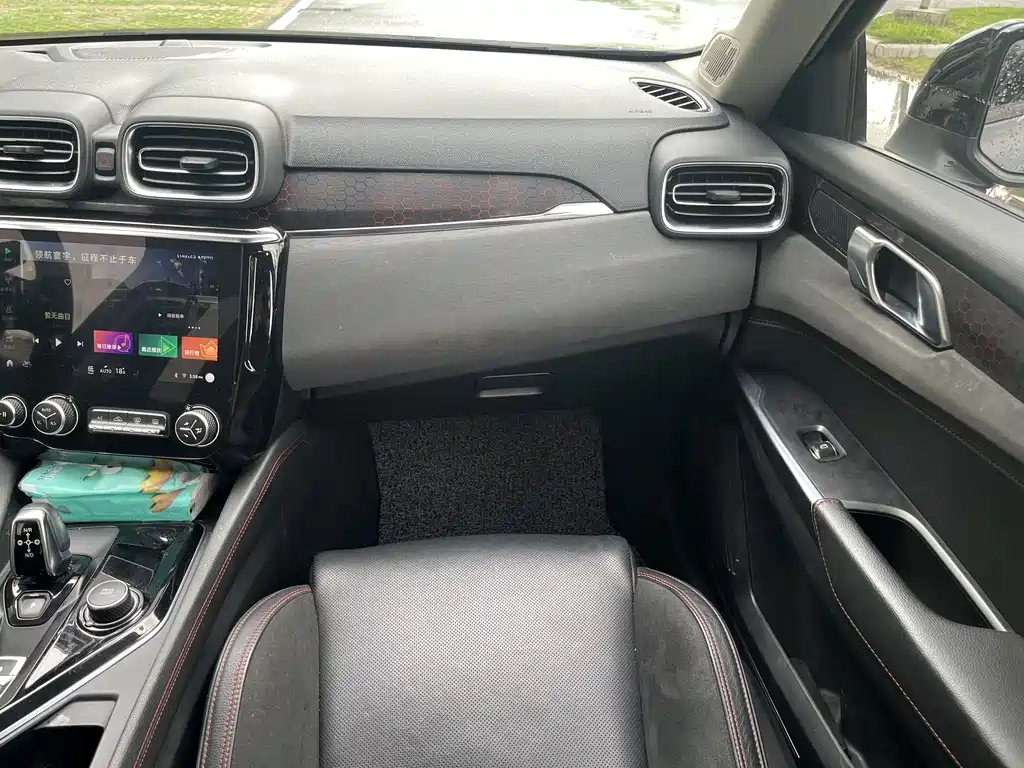 Lynk & Co 02 2018 2.0T DCT AWD Pro