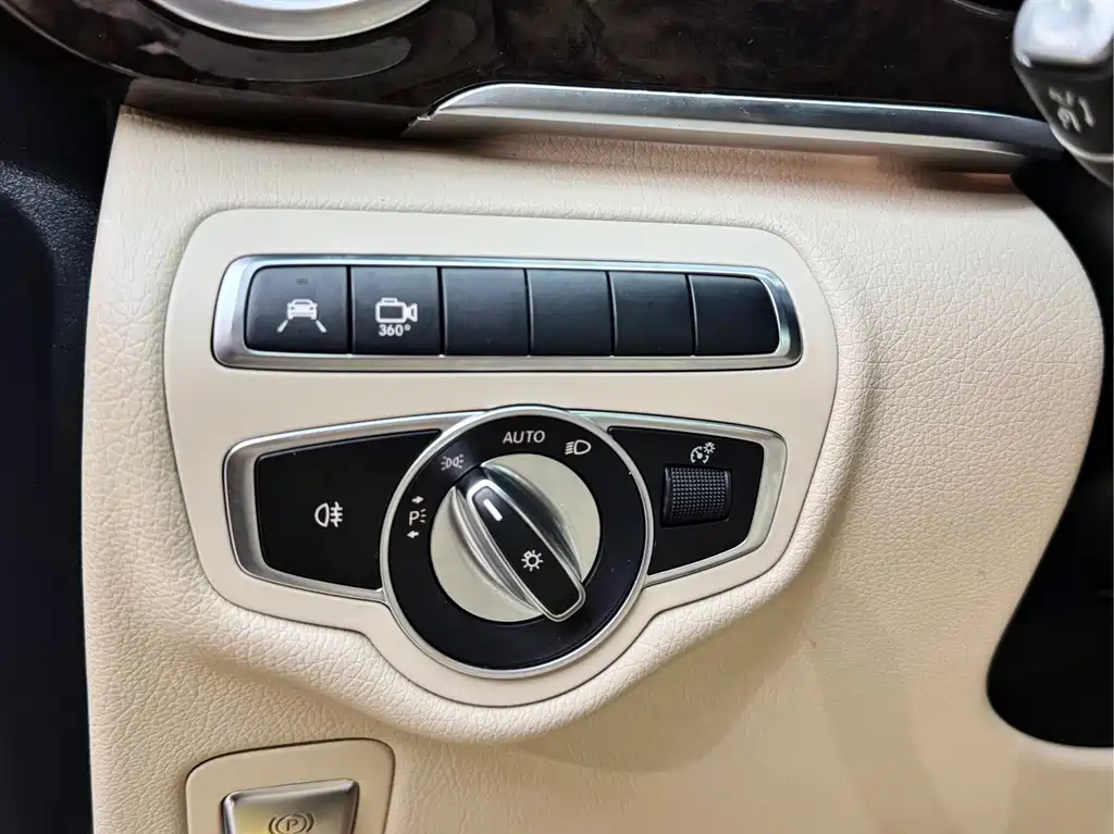 Mercedes-Benz V-Class 2017 260 L尊贵加长版