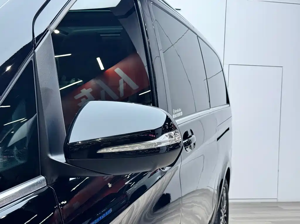 Mercedes-Benz V-Class 2017 260 L尊贵加长版