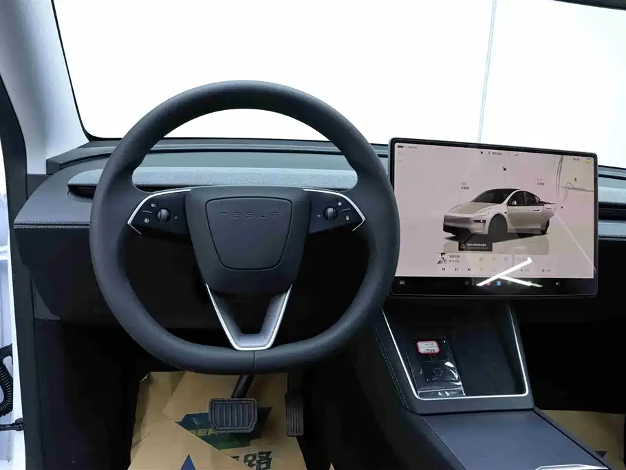 Model Y 2025 Rear-Wheel Drive