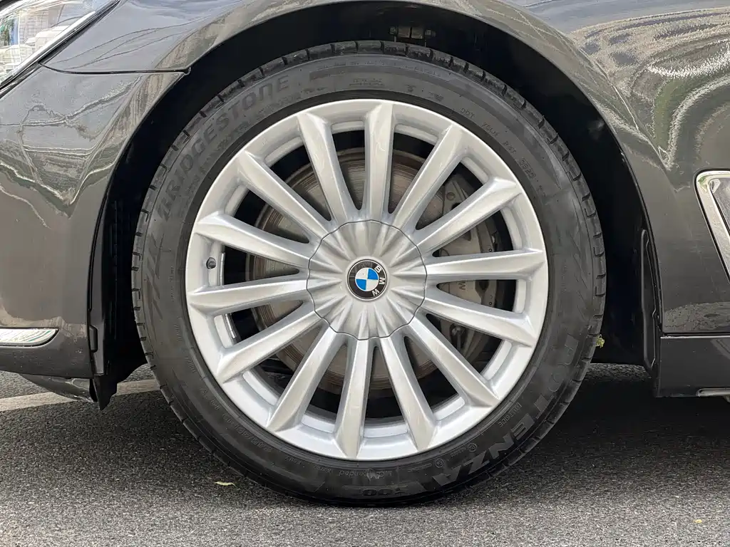 BMW 7 Series 2017 740Li Leading Edition