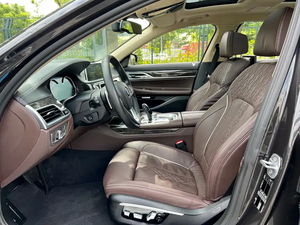 BMW 7 Series 2017 740Li Leading Edition