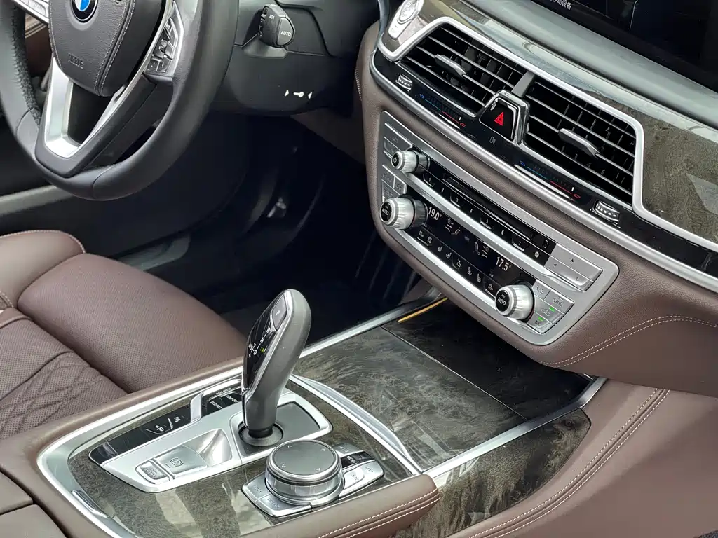 BMW 7 Series 2017 740Li Leading Edition
