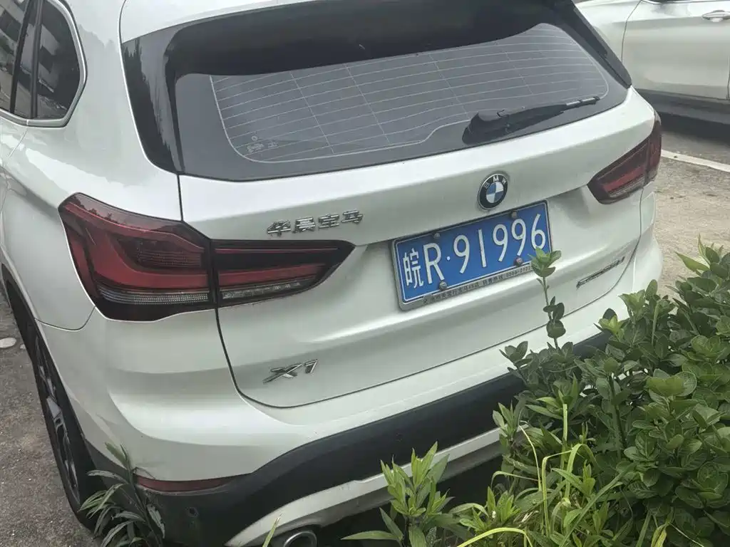 BMW X1 2022 sDrive25Li Leading Edition