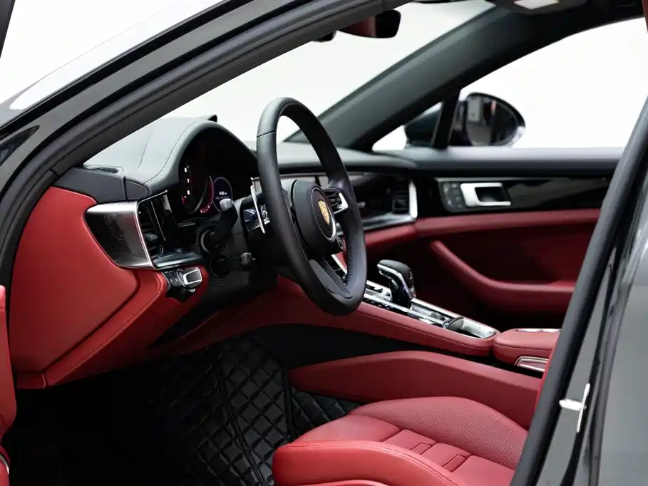Porsche Panamera 2023 Facelift Panamera 2.9T Platinum Edition