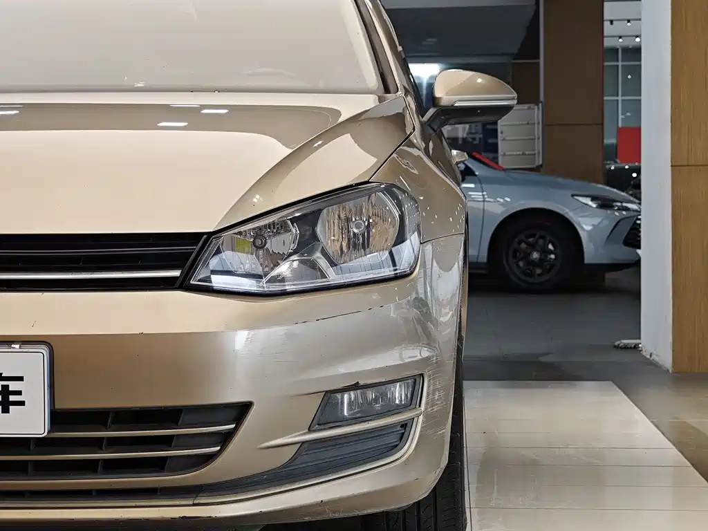 Volkswagen Golf 2015 1.6L Automatic Fashion