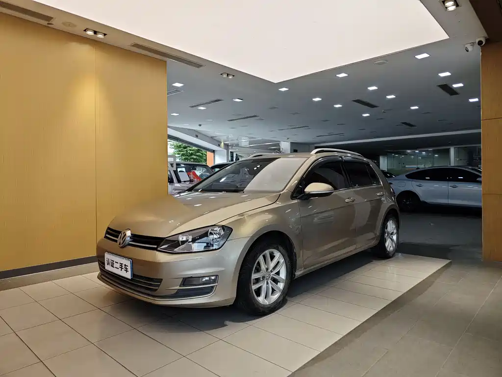 Volkswagen Golf 2015 1.6L Automatic Fashion