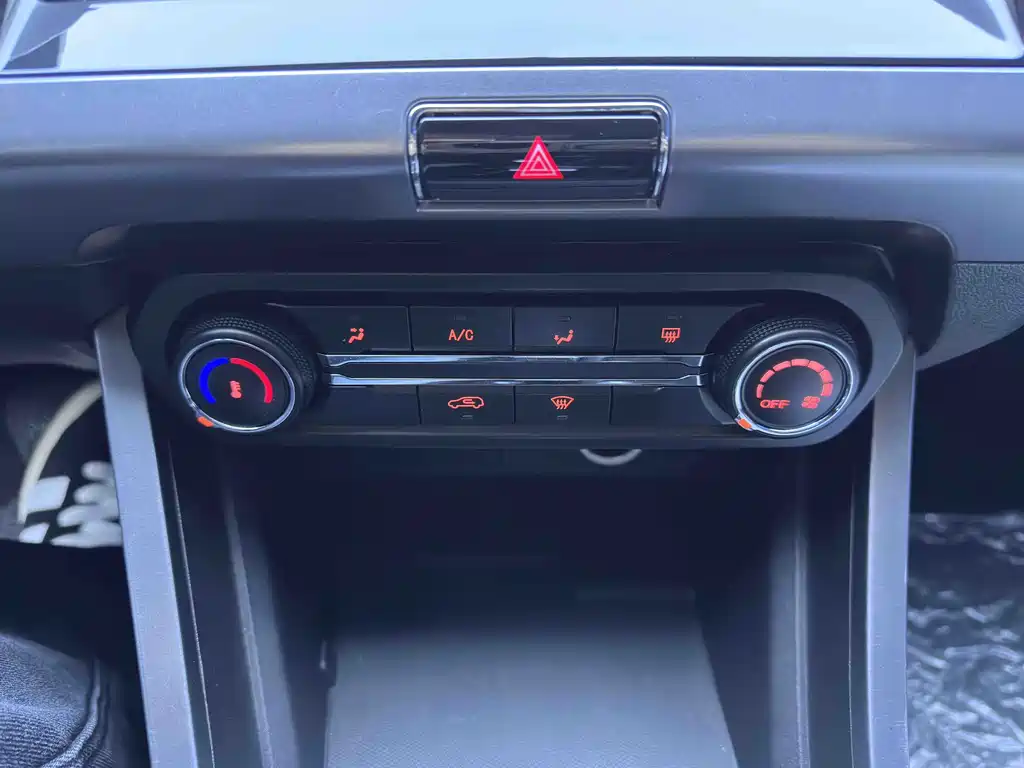 Ruihu 3x 2022 Plus 1.5L CVT Fashion Edition