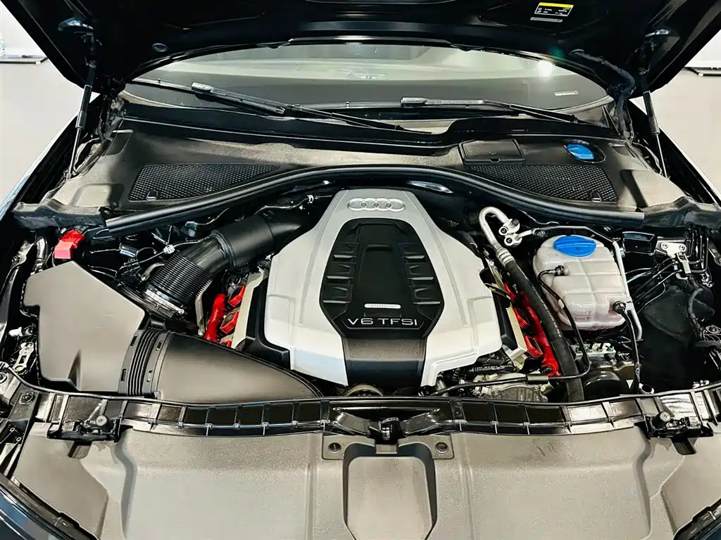Audi A6L 2018 30th Anniversary Edition 45 TFSI quattro Sport