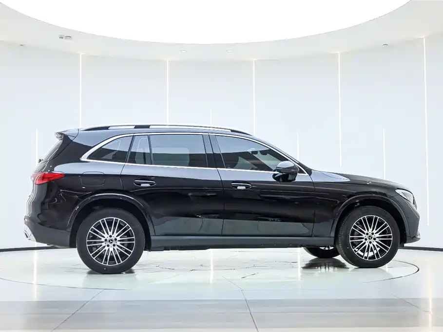 Mercedes-Benz GLC 260 L 4MATIC Dynamic Edition 2025