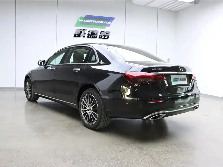 Mercedes-Benz E-Class 2023 Facelift E 260 L
