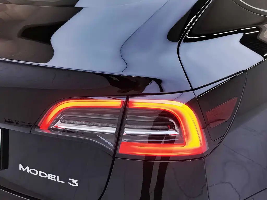 Model 3 2022 RWD
