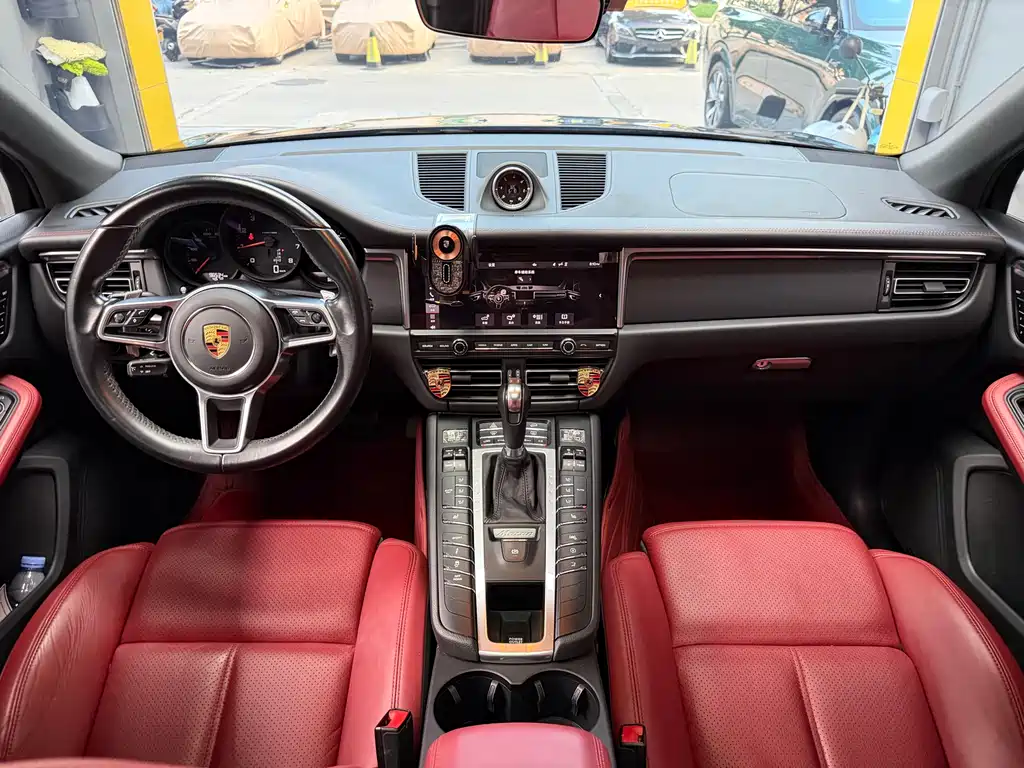 Porsche Macan 2.0T