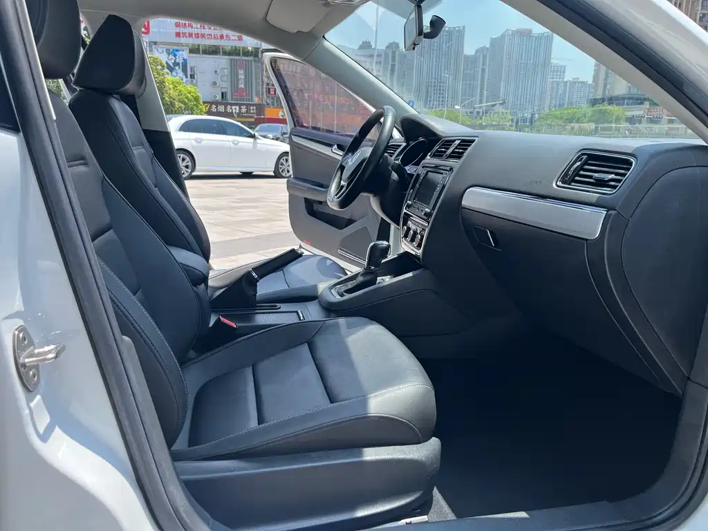 Sagitar 2018 280TSI DSG Yidong Edition