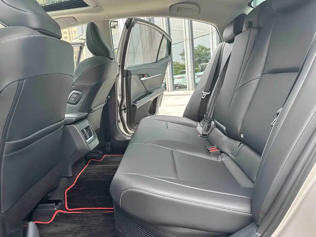Camry 2026 Dual Engine 2.0HSE Sport Lite Edition