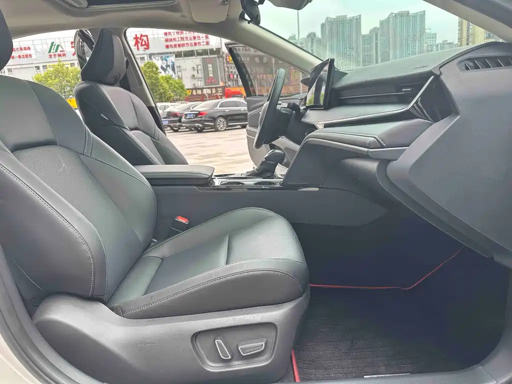 Camry 2026 Dual Engine 2.0HSE Sport Lite Edition