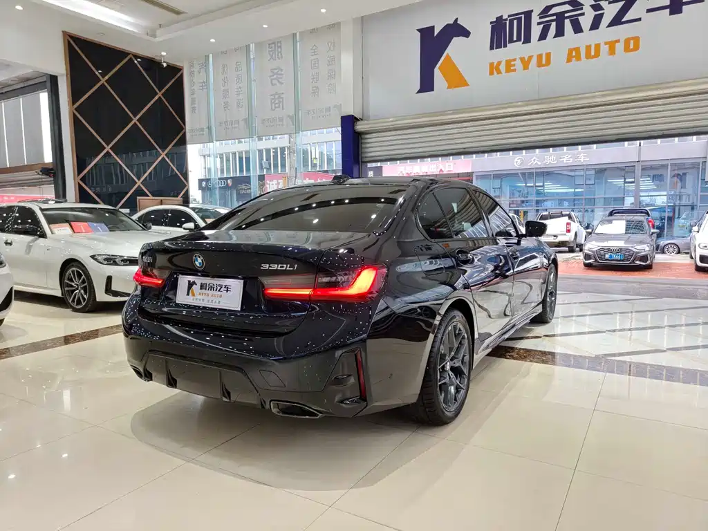 BMW 3 Series 2025 330Li M Sport Black Package