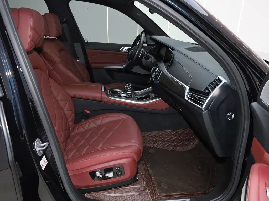 BMW X5 2022 Facelift xDrive 40Li M Sport Package