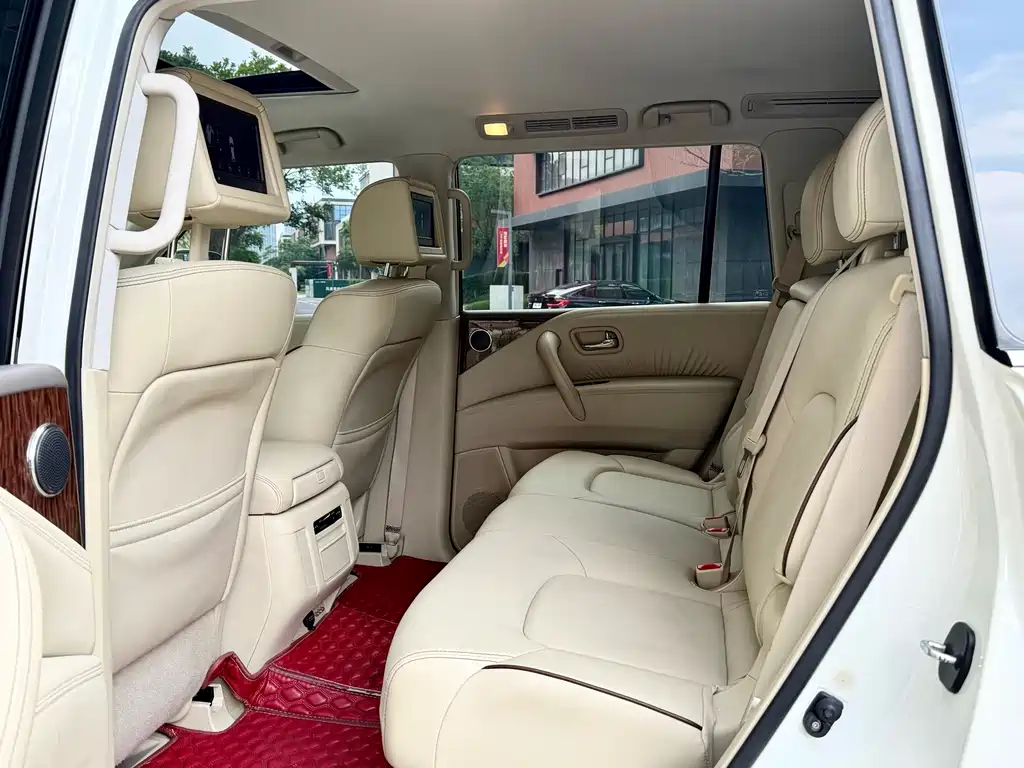 Nissan Patrol 2017 5.6L Standard