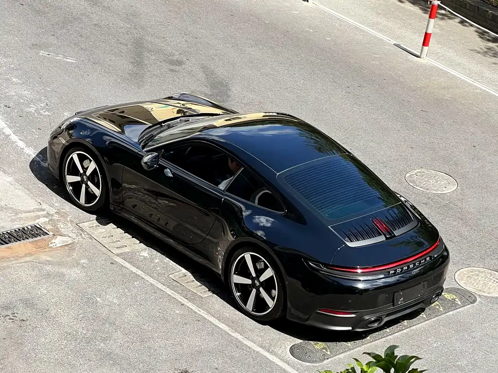 Porsche 911 2025 Carrera 3.0T
